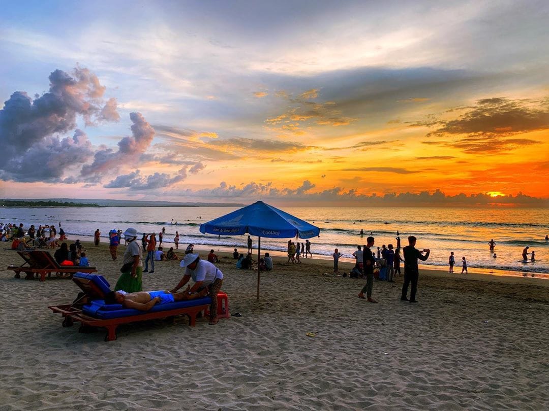 Senja yang Menyapa: Rahasia Pantai Sukma Puspita di Cilacap